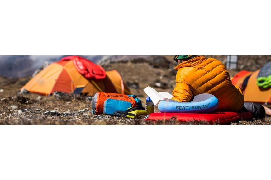 Inflatable pillows Sea to Summit — AEROS pillows for travel and hiking