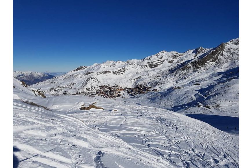 Ski season opening Val Thorens: AlpinStore report and Monnet Gelprotech test